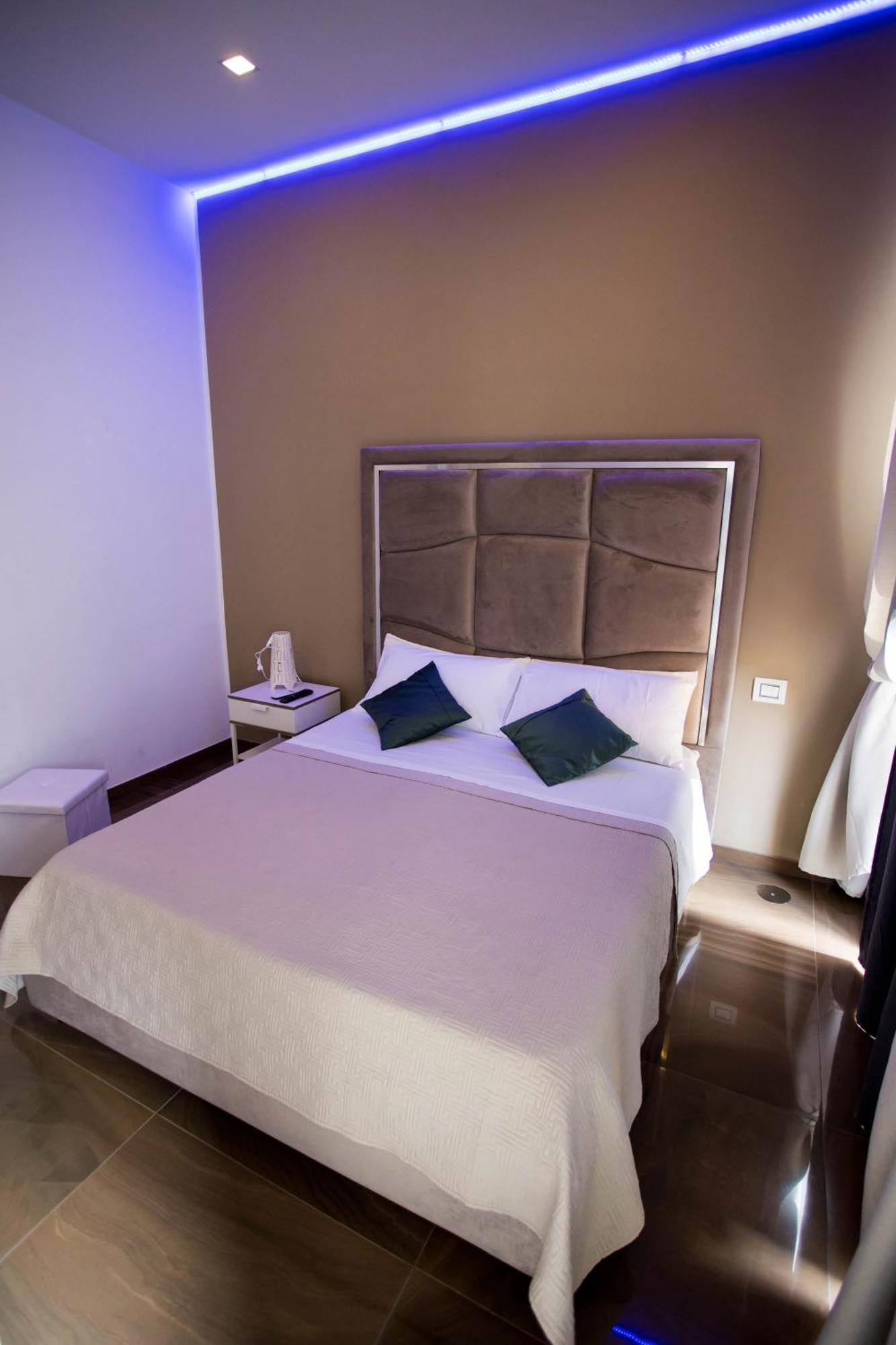 Palazzo 15 Napoli Bed and Breakfast Εξωτερικό φωτογραφία